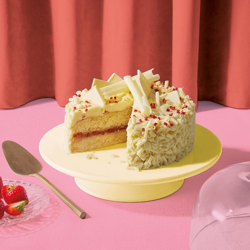 M&S White Chocolate & Strawberry Cake