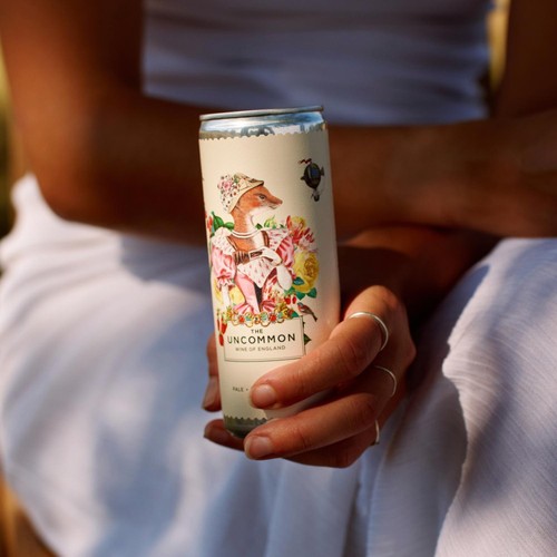 The Uncommon English Rose Can