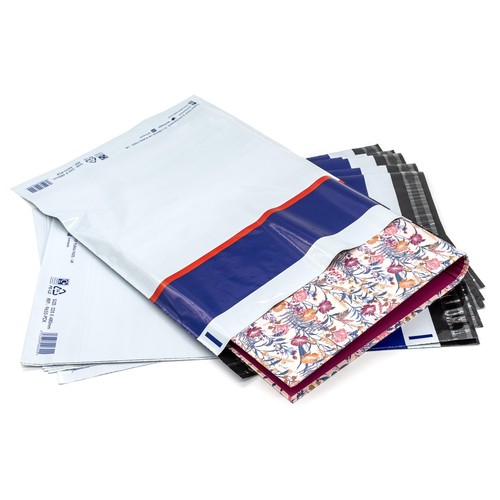 Pukka Pad Size 4 White Medium Poly Mail Bag- 320mm x 440mm + 40mm