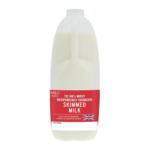 M&S Select Farms British Skimmed Milk 4 Pints