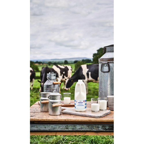 M&S Filtered Whole British Milk