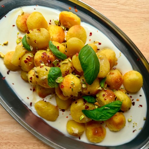 White Rabbit Mozzarella & Roasted Garlic Gnocchi