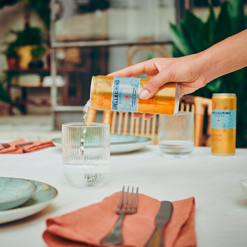 San Pellegrino Essenza Sparkling Water Tangerine & Strawberry