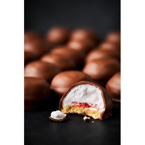 M&S 6 Ultimate Rhubarb Teacakes