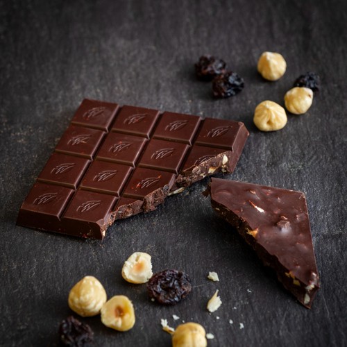 Willie's Cacao Hazelnut Raisin 70% Dark Chocolate Bar Vegan
