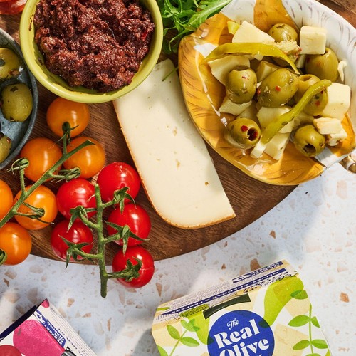 Real Olive Co. Olives, Cheddar & Peppers