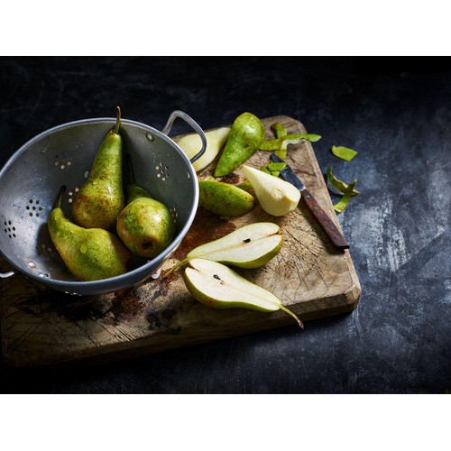 M&S Small Conference Pears Ripen at Home