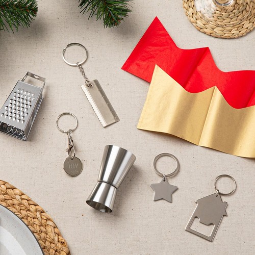 M&S Traditional Foliage Luxury Crackers 6 pack