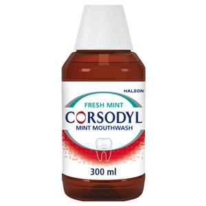 Corsodyl Medicated Antibacterial Mouthwash Fresh Mint 300ml