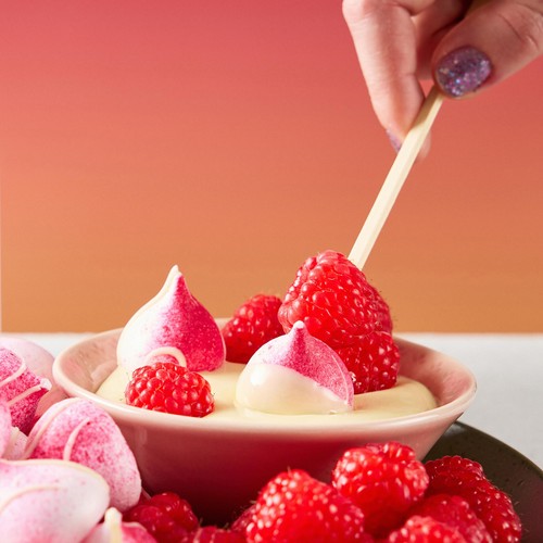The Glorious Mess Raspberry Eton Mess Kisses