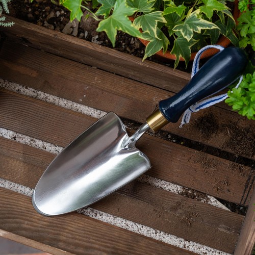 Burgon & Ball Collectors Range Navy Hand Trowel FSC 100%