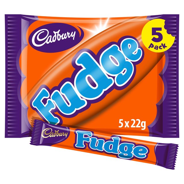 Cadbury Fudge Chocolate Bar Multipack, 5 x 22g