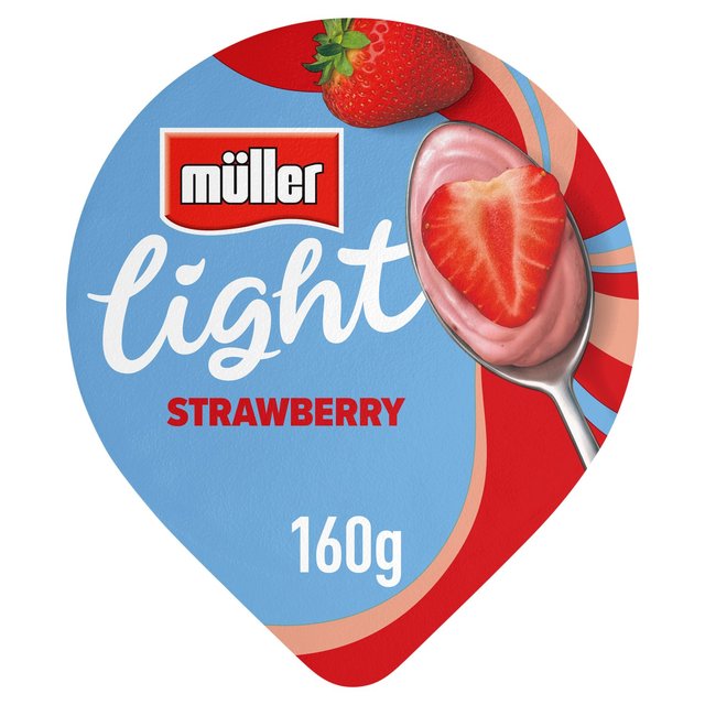 Muller Light Strawberry Fat Free Yogurt, 160g