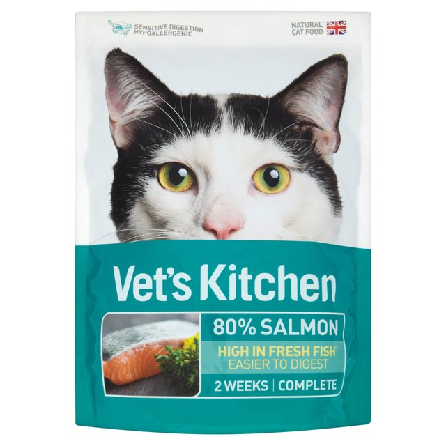 Vet’s Kitchen Ultra Fresh Cat Food Salmon, 770g
