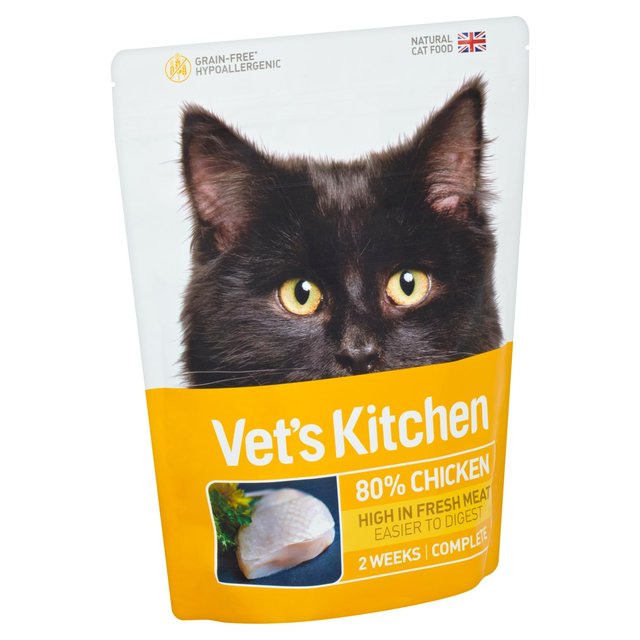 Vet’s Kitchen Ultra Fresh Cat Food Chicken, 770g