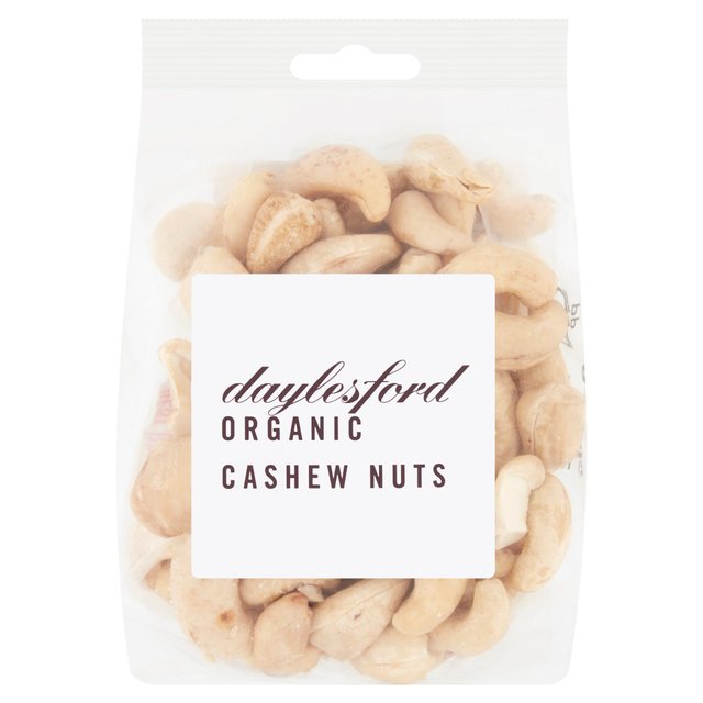 Daylesford Organic Cashew Nuts, 125g
