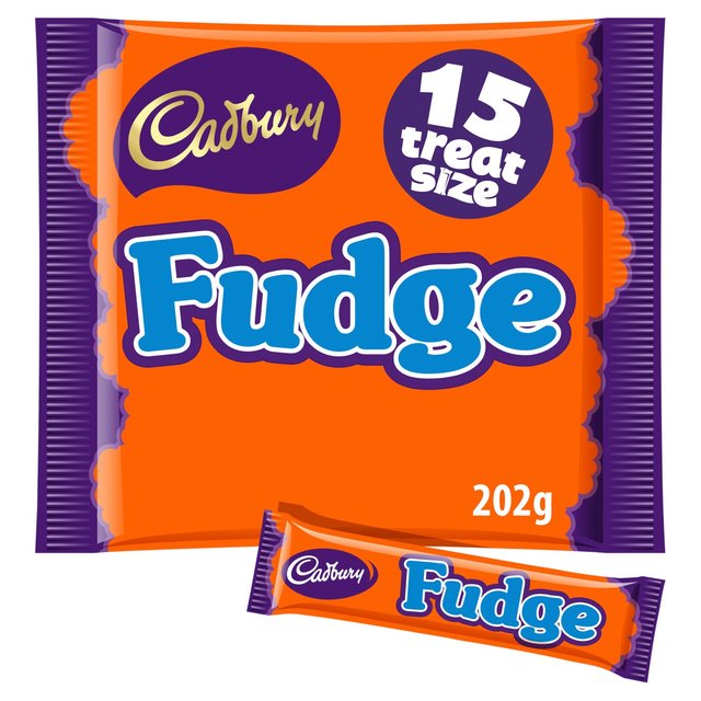 Cadbury Fudge Treatsize Chocolate Bar Pack, 202g