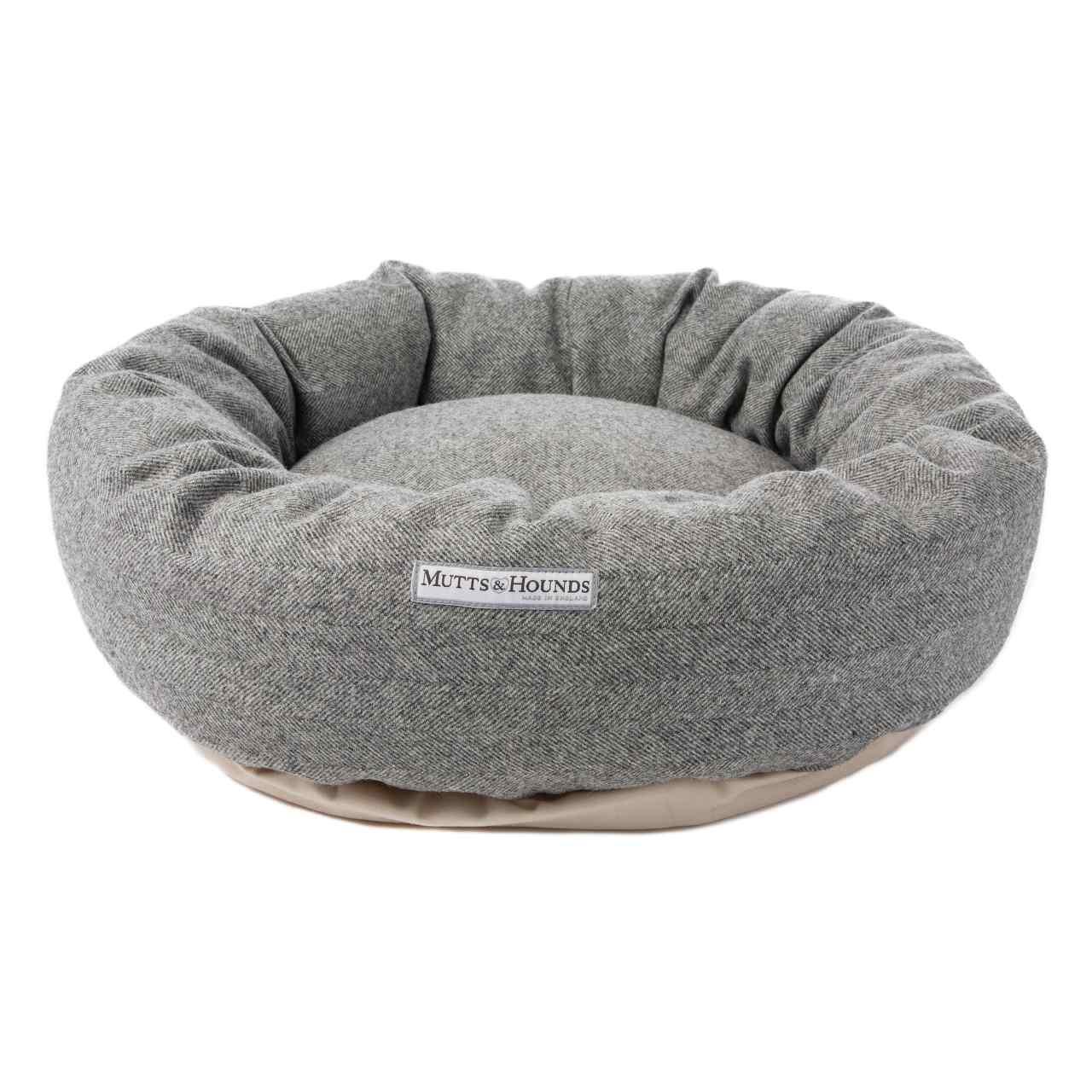 An image of Mutts & Hounds Stoneham Tweed Donut Bed Medium