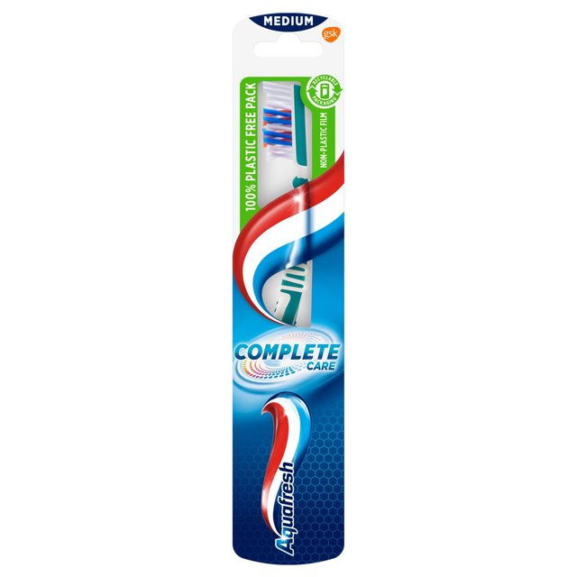 Aquafresh Toothbrush Complete Care For Hard To Reach Areas Medium, One Size