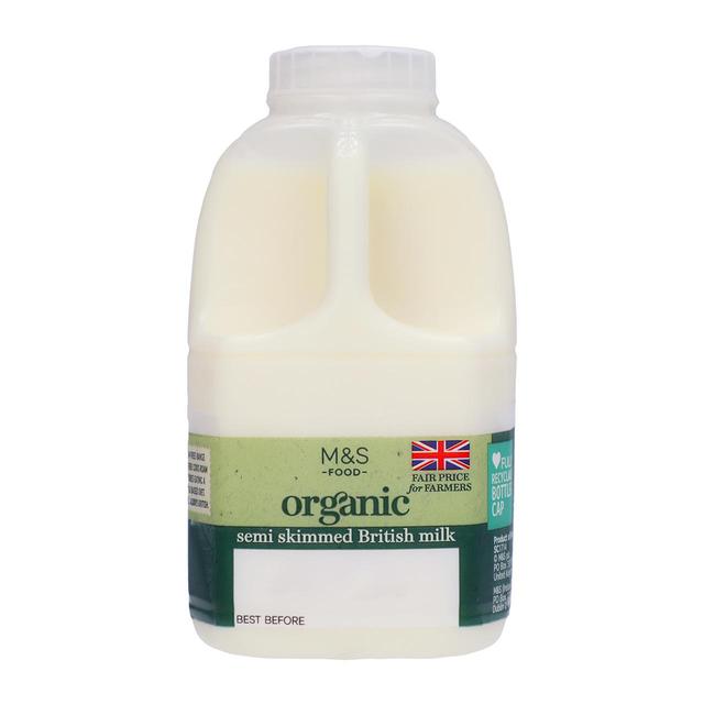 M & S Organic Semi-Skimmed Milk, 568ml