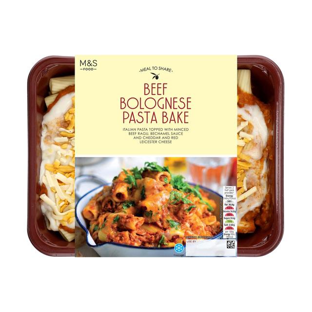 M & S Beef Bolognese Pasta Bake Meal to Share, 800g