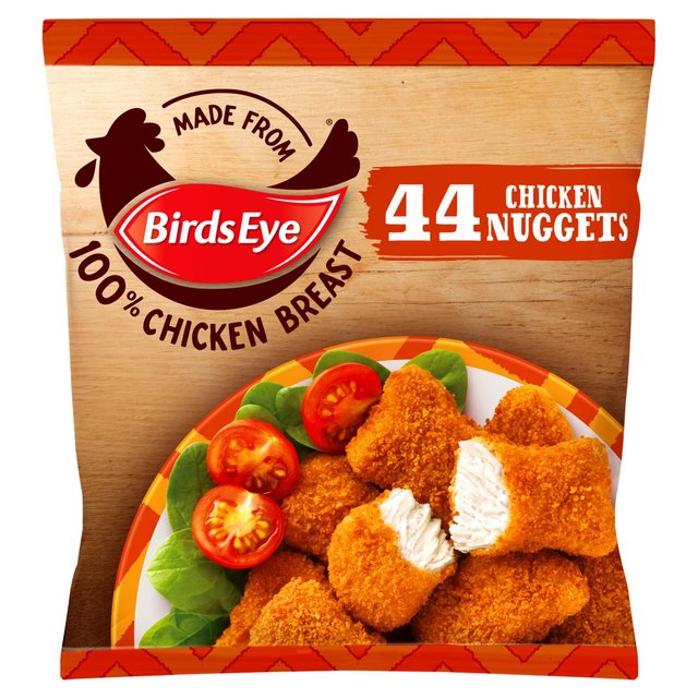 Birds Eye 695g 44 Chicken Nuggets With Golden Wholegrain