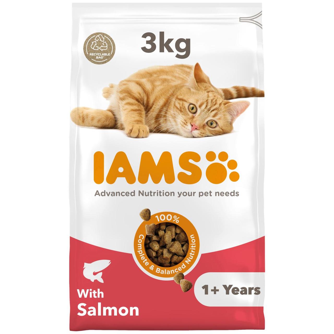 An image of Iams Adult Dry Cat Food Salmon & Chicken