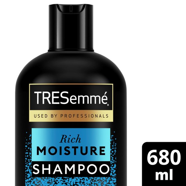 Tresemme Rich Moisture Shampoo, 680ml