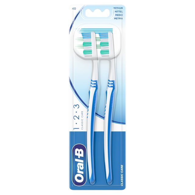 Oral-B Toothbrush Classic Care Large Head Medium, 2 per Pack